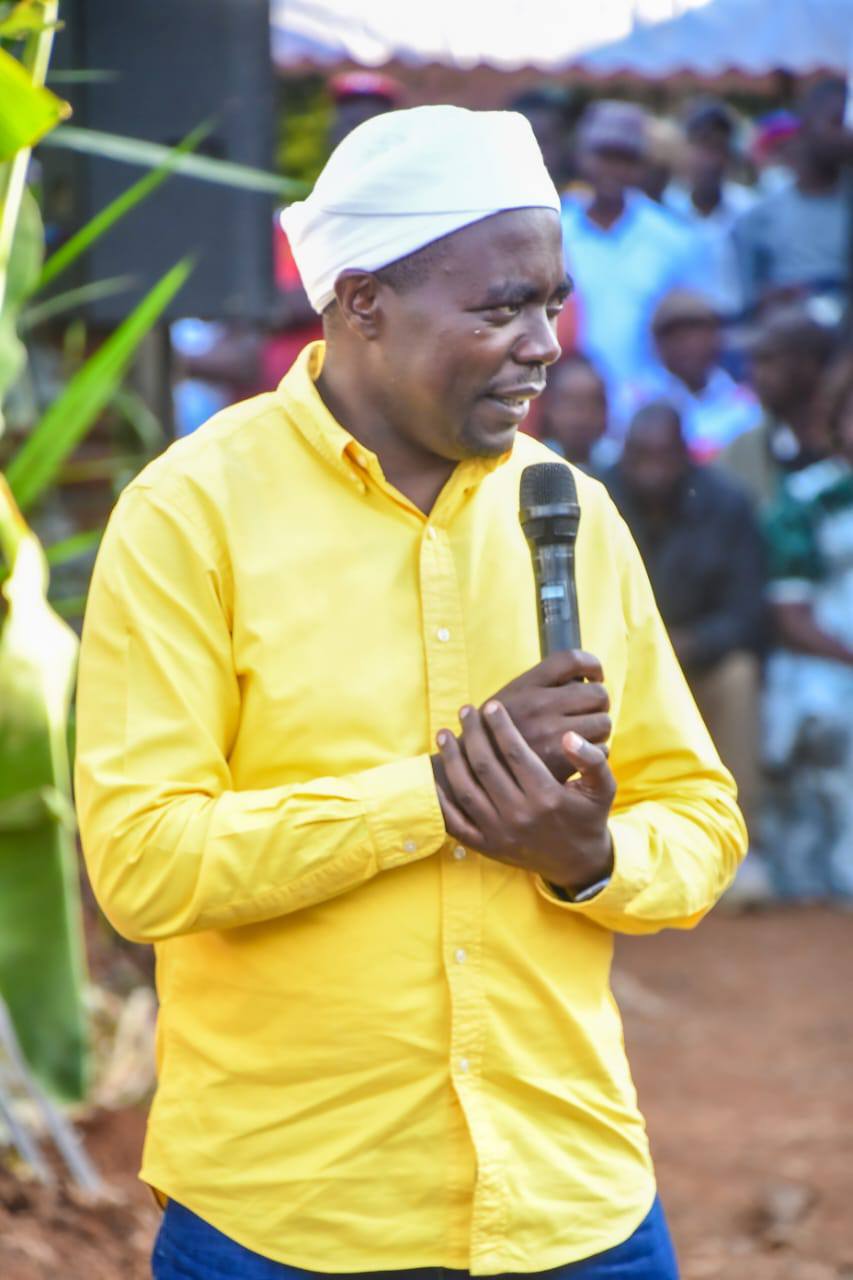 Official campaign photo